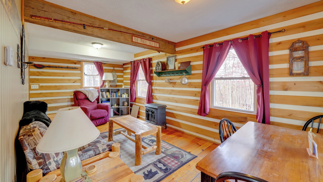Photo of Livingroom in Rosedale