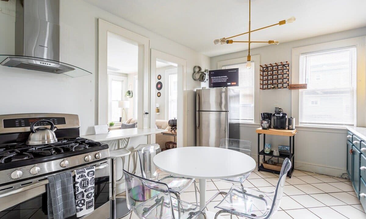 Photo of Kitchen in West End - West Side