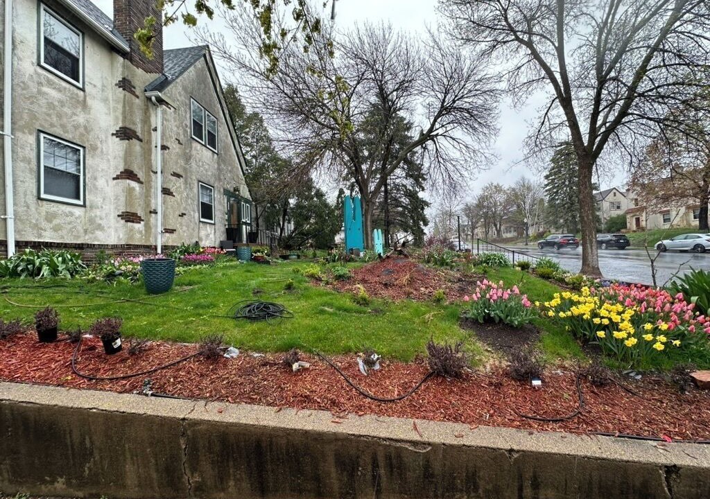 Photo of Outdoor in Hale