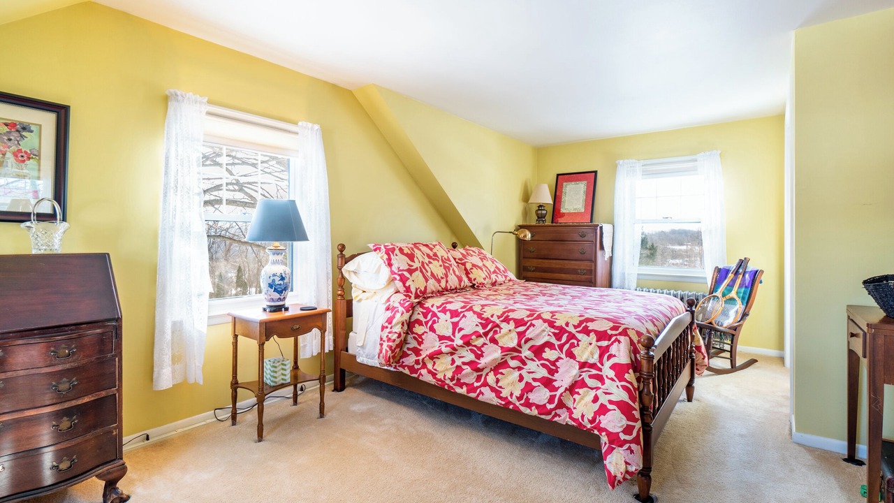 Photo of Bedroom in Lanesborough