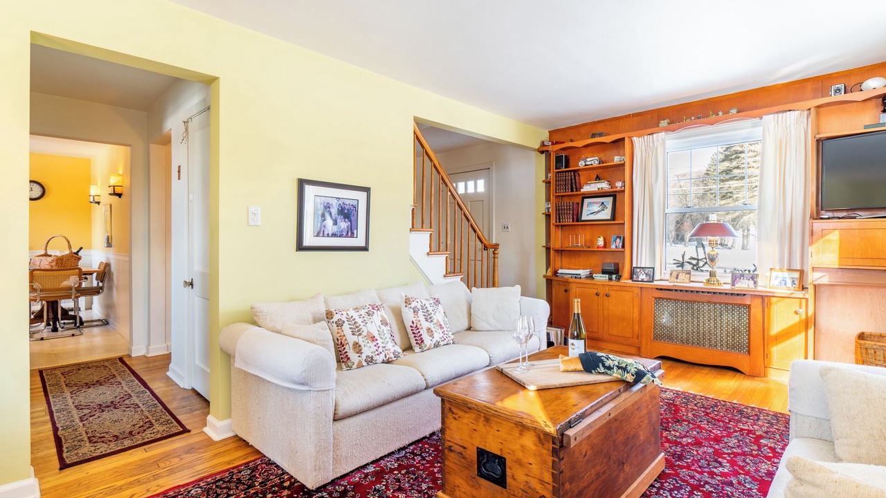 Photo of Livingroom in Lanesborough