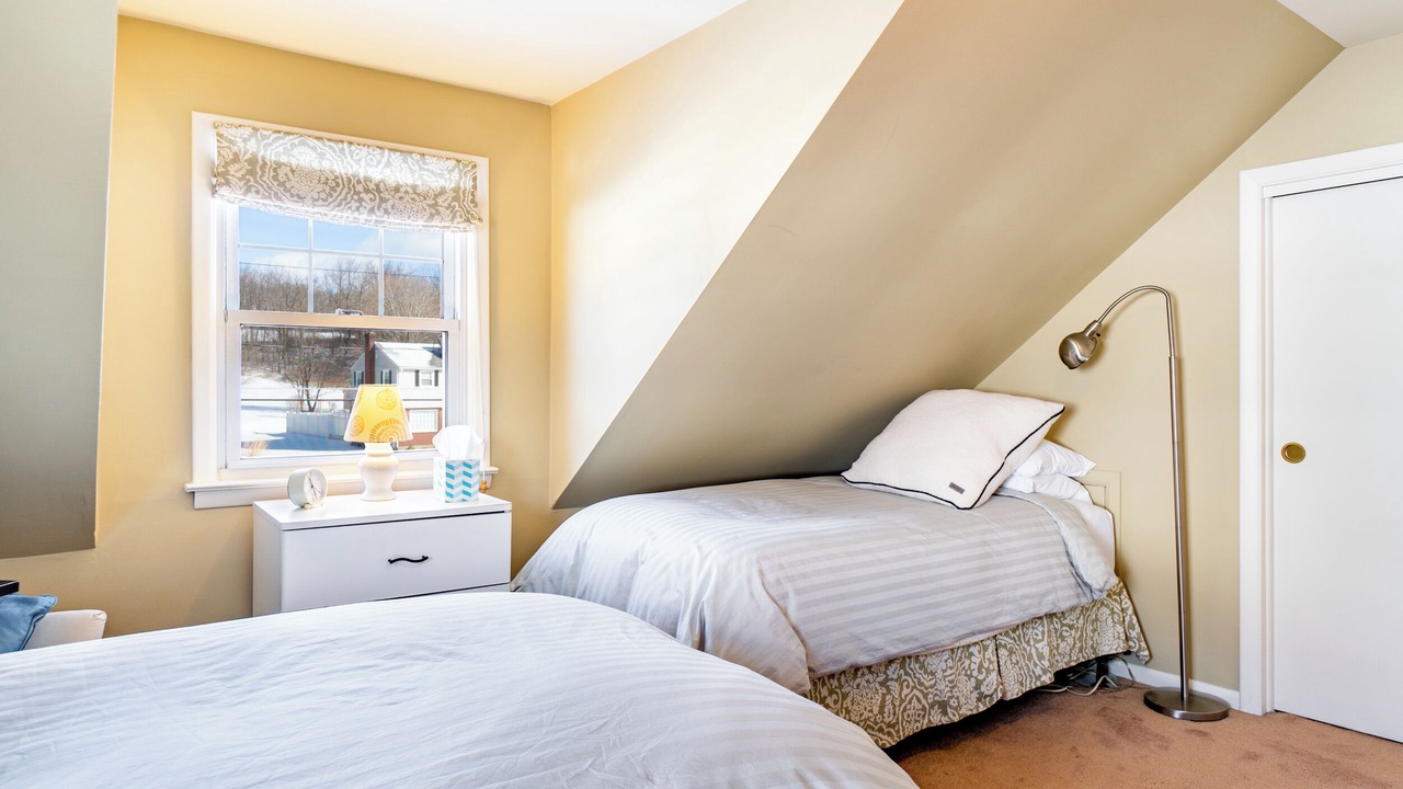 Photo of Bedroom in Lanesborough
