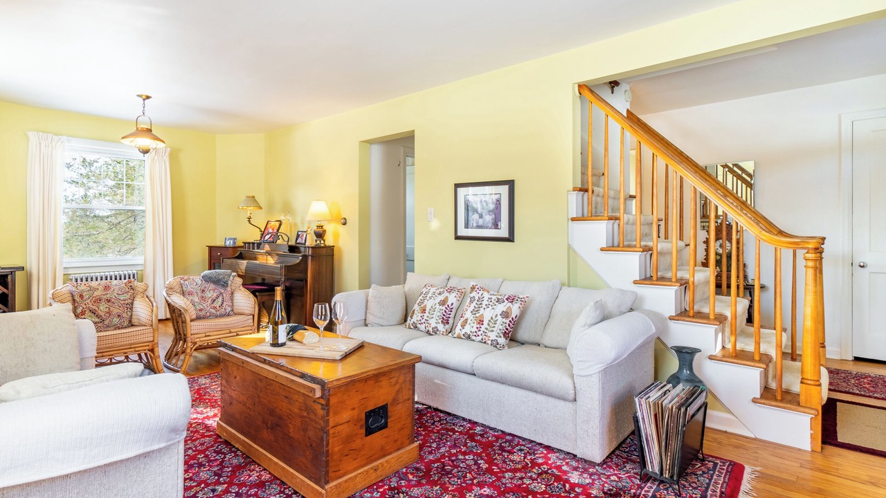Photo of Livingroom in Lanesborough