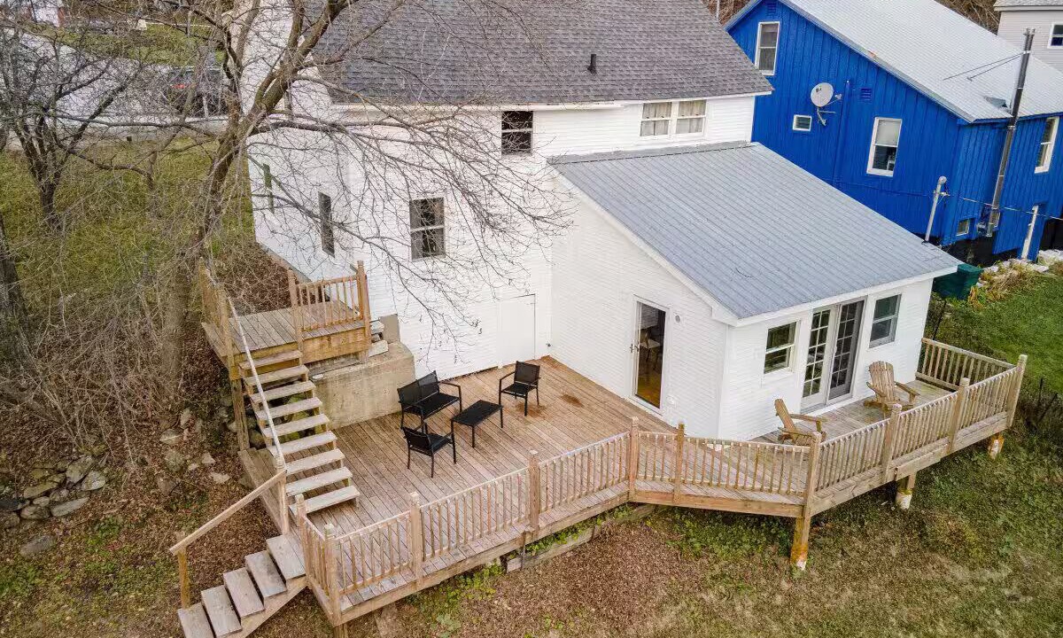 Photo of Outdoor in Brandon