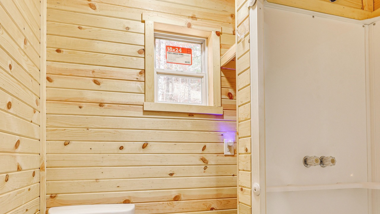 Photo of Bathroom in Marlinton
