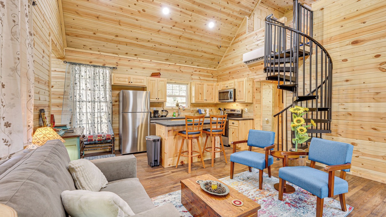 Photo of Livingroom in Marlinton