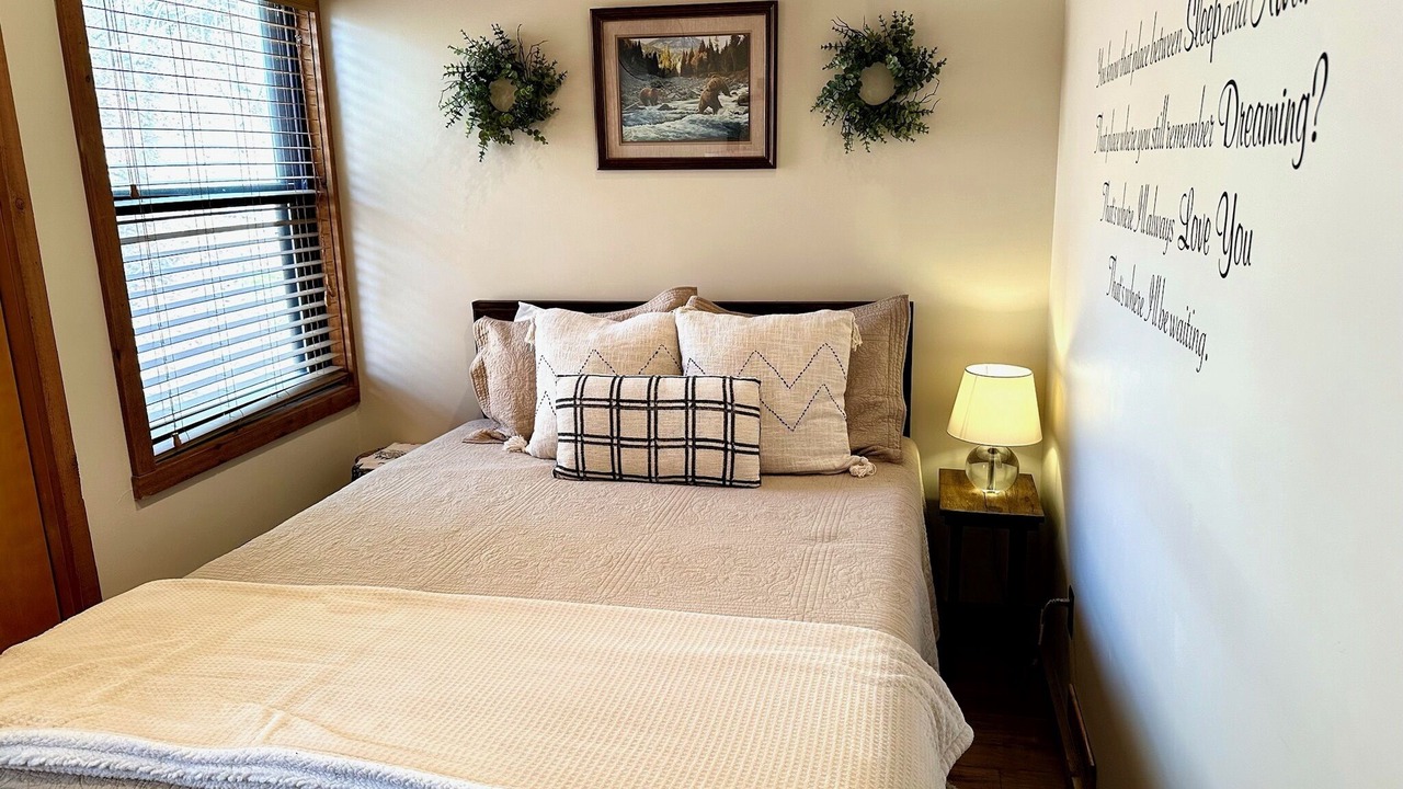 Photo of Bedroom in Davis