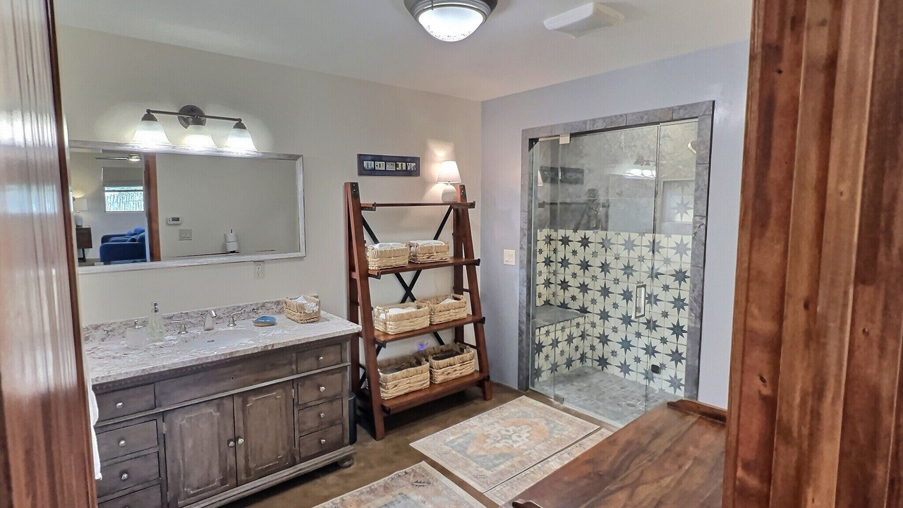 Photo of Bathroom in Lamy