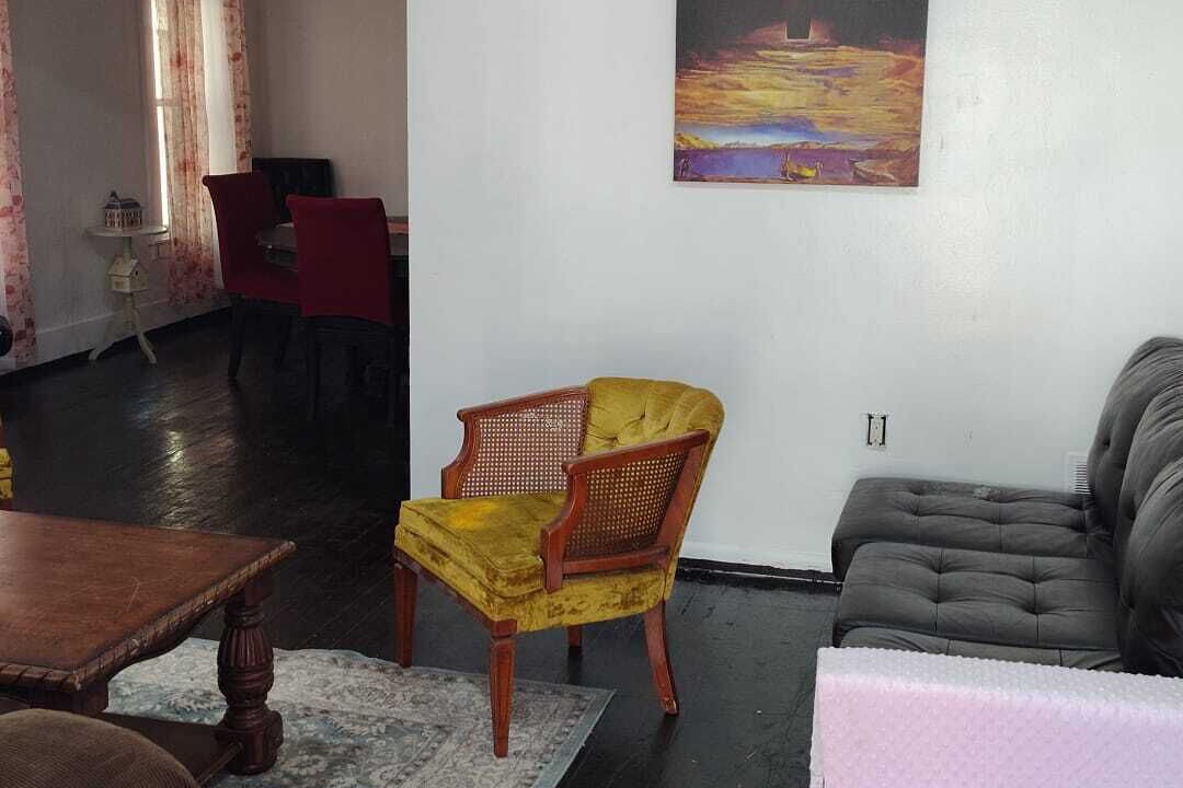 Photo of Livingroom in Steubenville