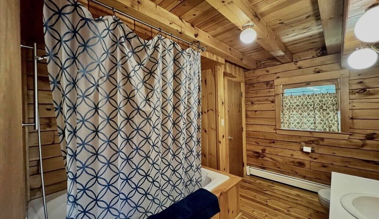 Photo of Bathroom in Woodsville