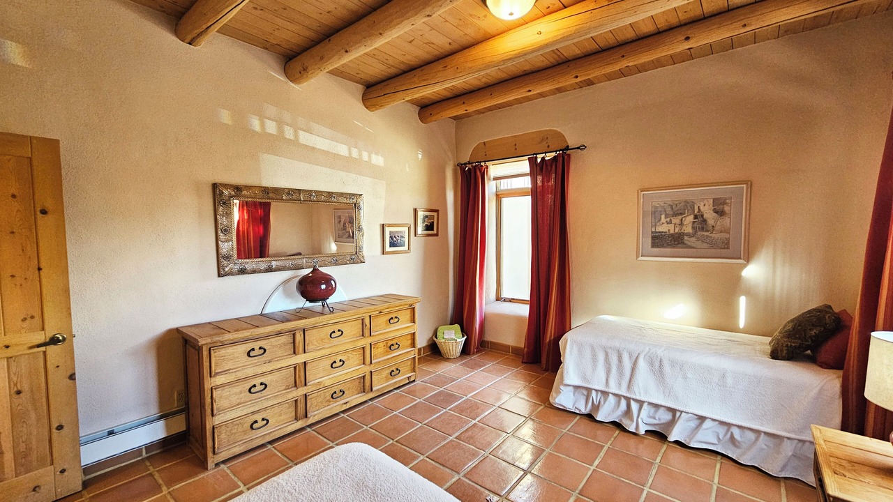Photo of Bedroom in Arroyo Seco