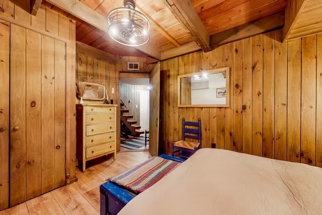 Photo of Bedroom in East Jamaica