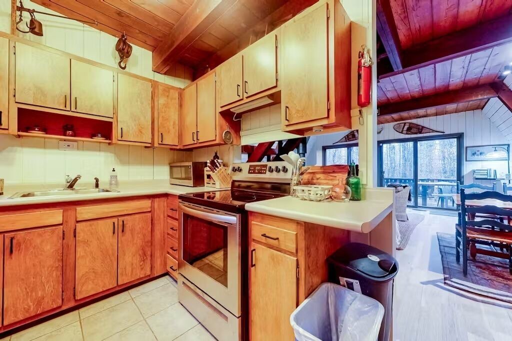 Photo of Kitchen in East Jamaica