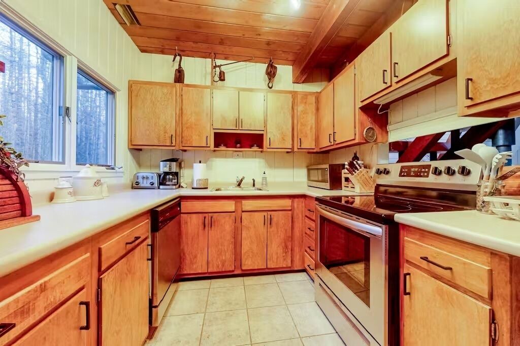 Photo of Kitchen in East Jamaica