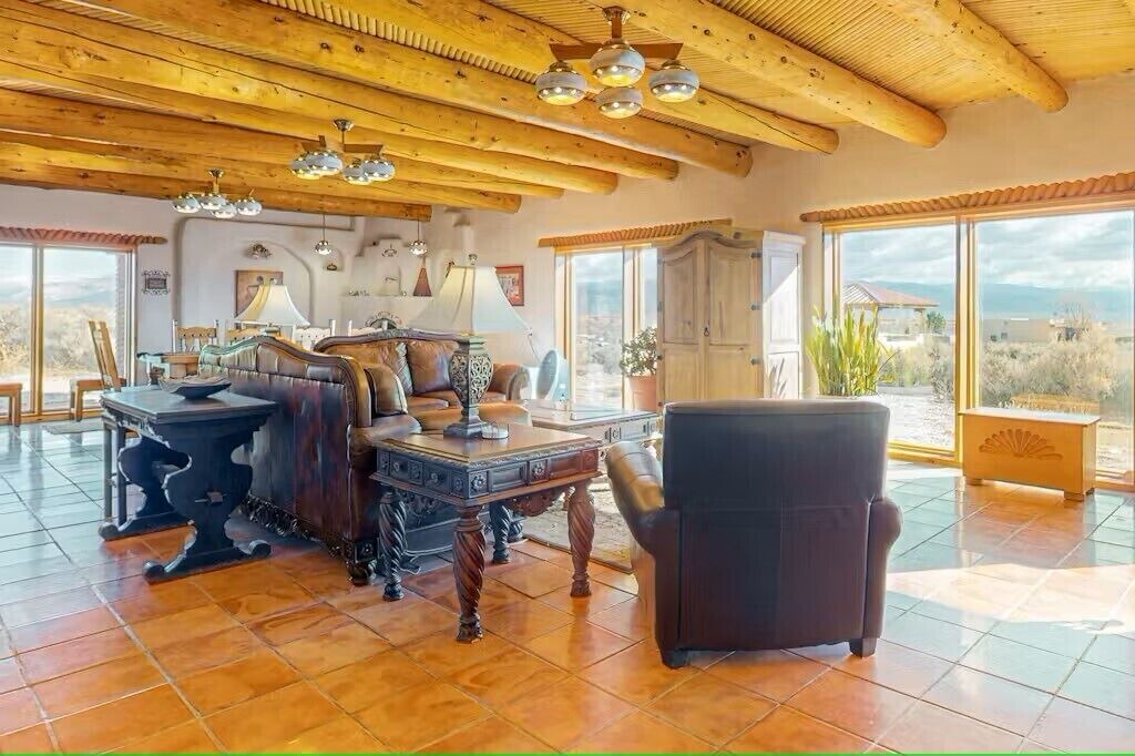 Photo of Livingroom in Arroyo Hondo