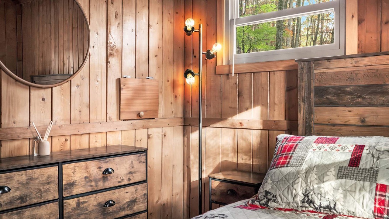 Photo of Bedroom in Kabletown