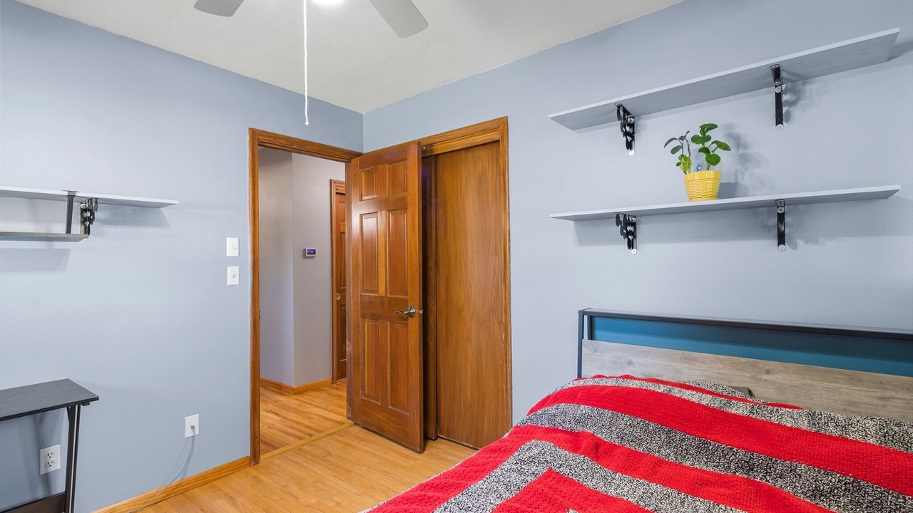 Photo of Bedroom in Burnsville