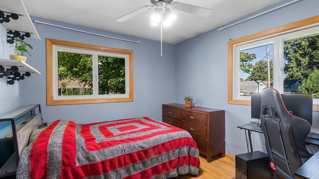 Photo of Bedroom in Burnsville
