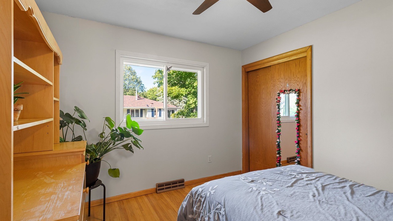 Photo of Bedroom in Burnsville
