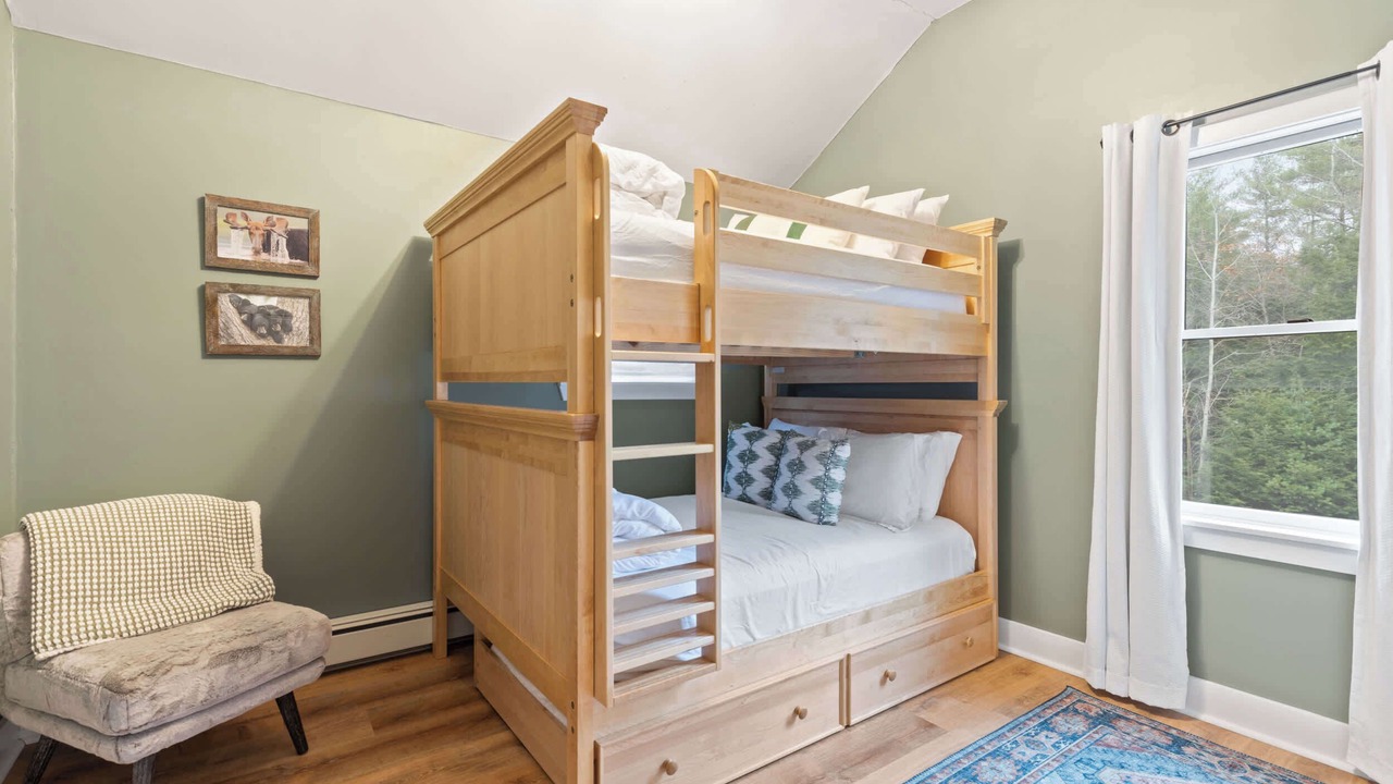 Photo of Bedroom in Elkins