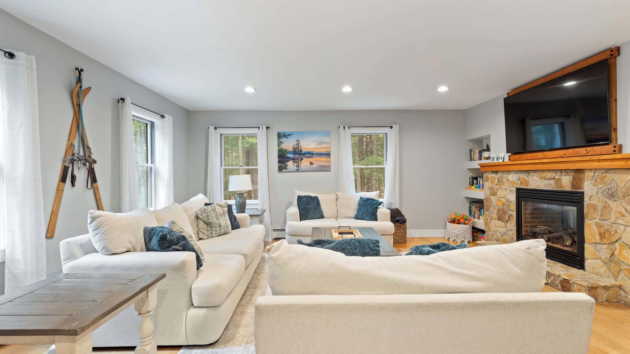 Photo of Livingroom in Elkins