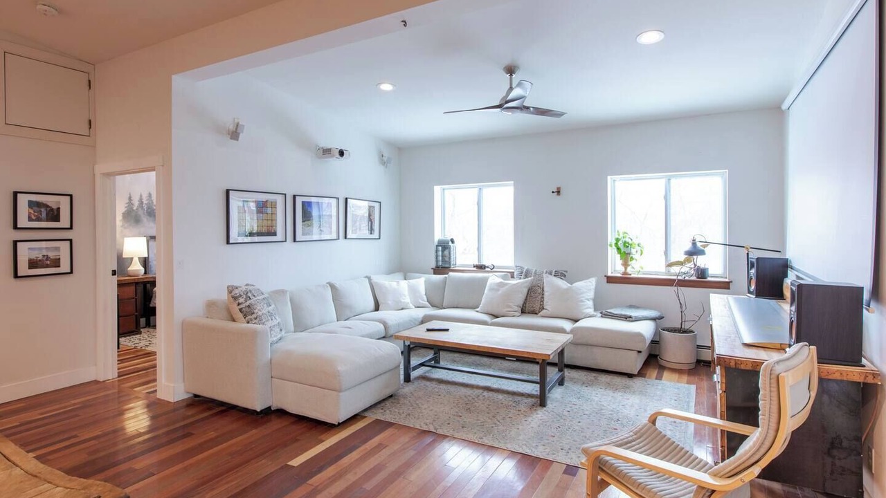 Photo of Livingroom in Centennial