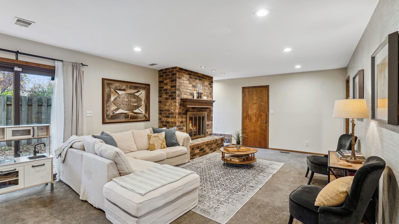 Photo of Livingroom in Mendota Heights