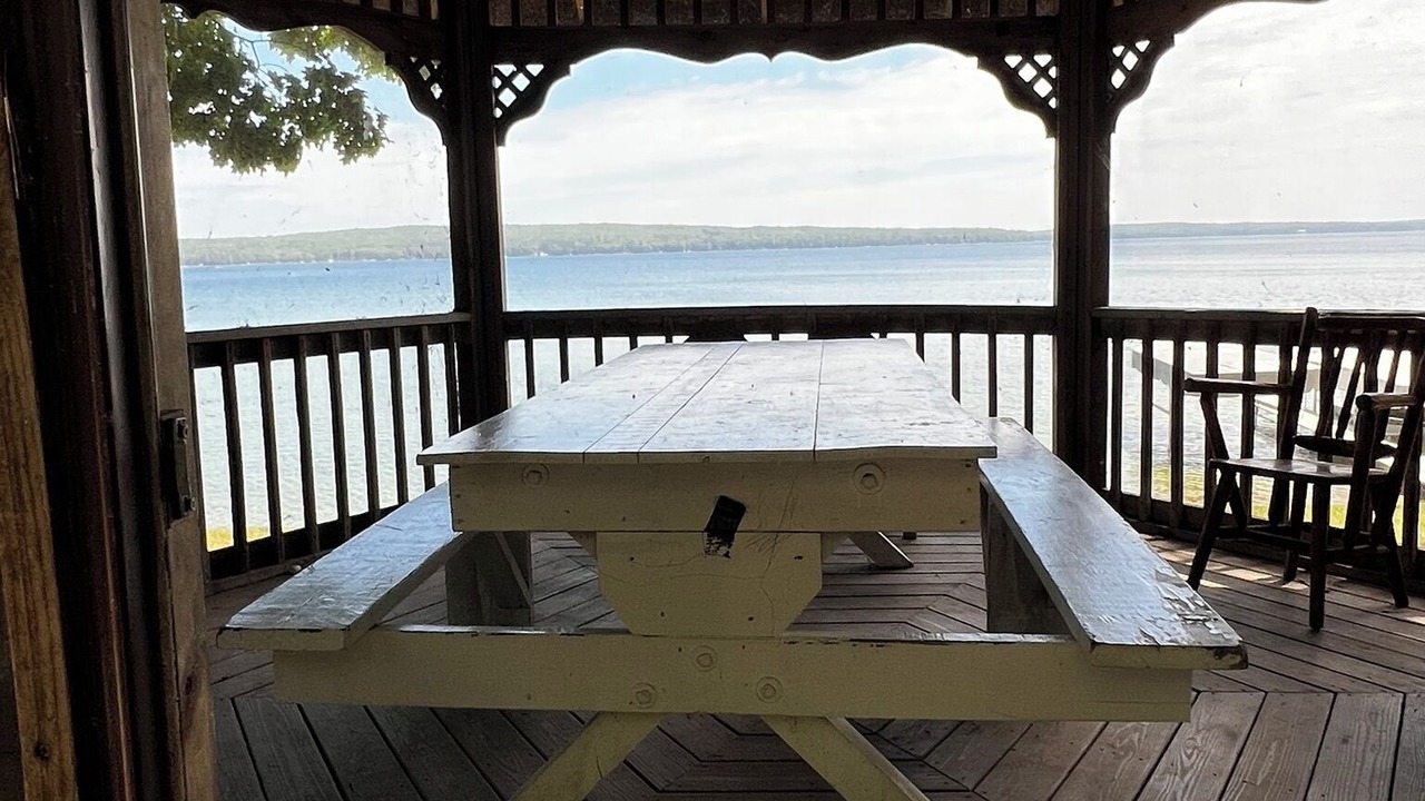 Photo of Outdoor in Herron