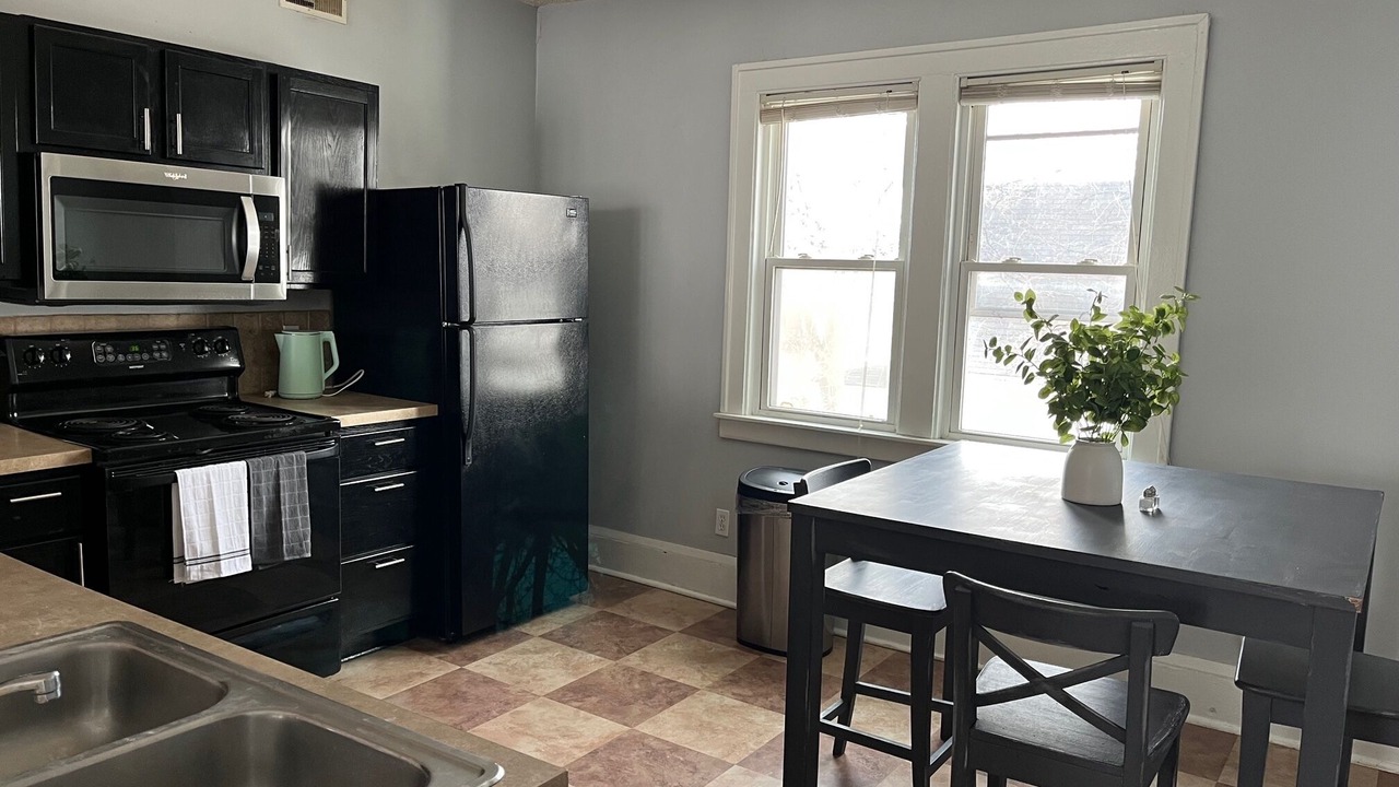 Photo of Kitchen in Summit - University