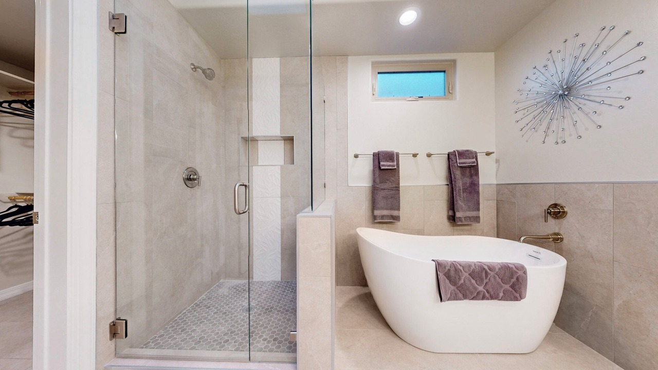 Photo of Bathroom in Vista Del Norte Alliance