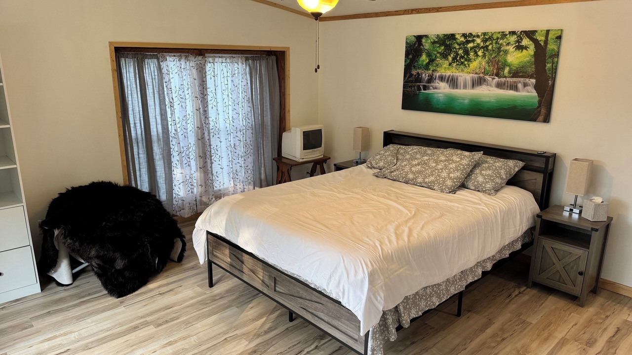 Photo of Bedroom in Kettle River