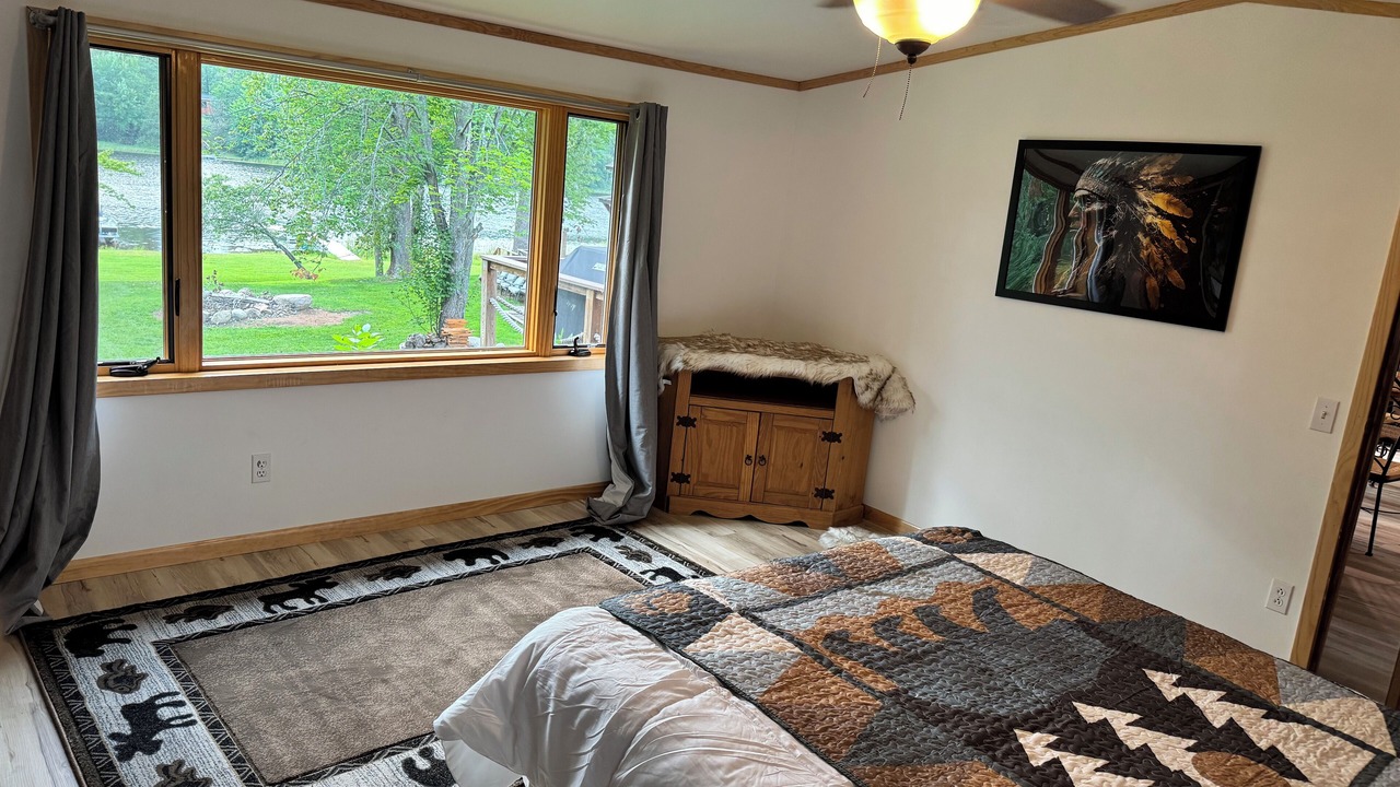Photo of Bedroom in Kettle River