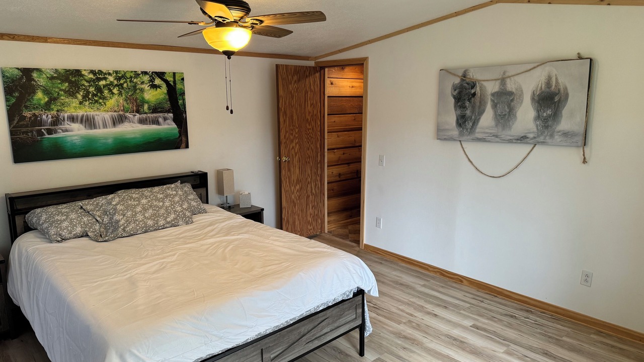 Photo of Bedroom in Kettle River
