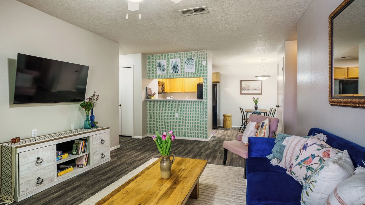 Photo of Livingroom in Glenwood Hills