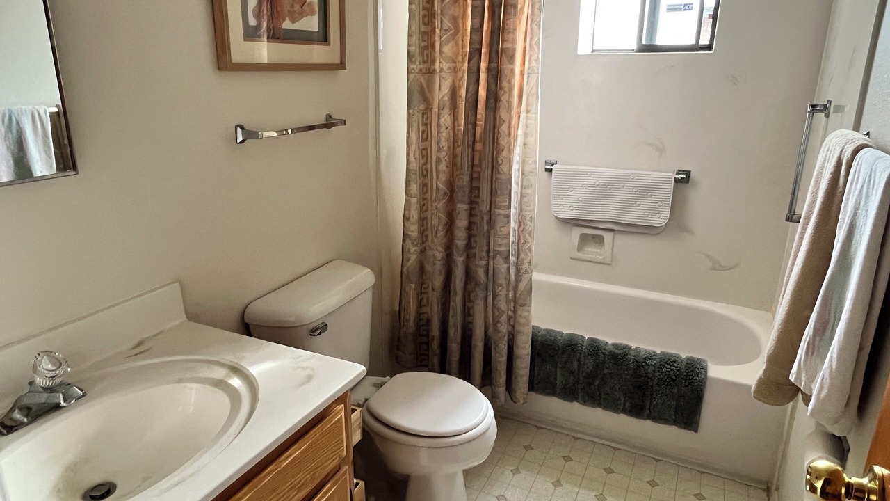 Photo of Bathroom in Uptown