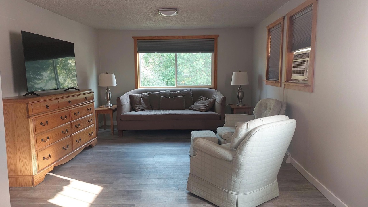 Photo of Livingroom in Shell Lake