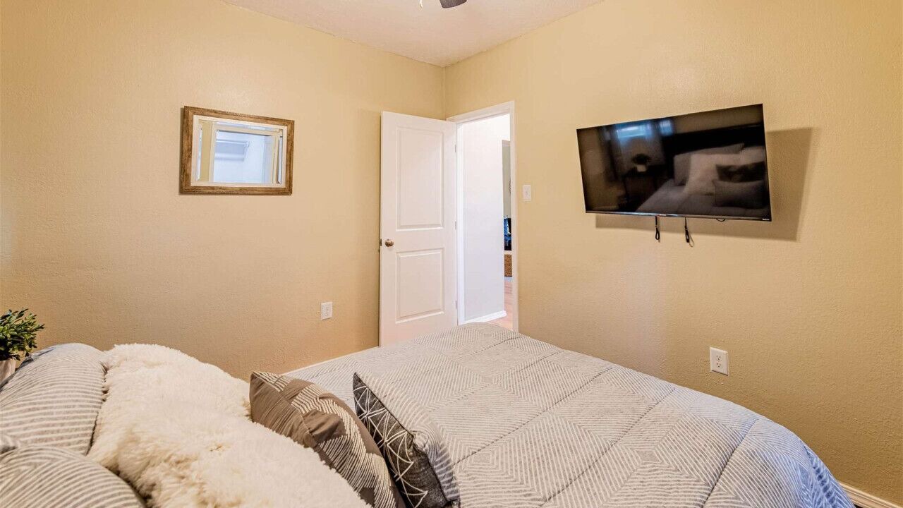 Photo of Bedroom in Albuquerque