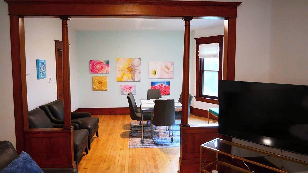 Photo of Livingroom in Hudson