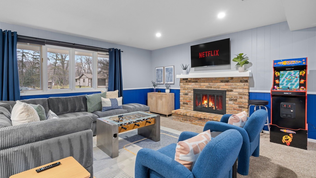 Photo of Livingroom in Brooklyn Park