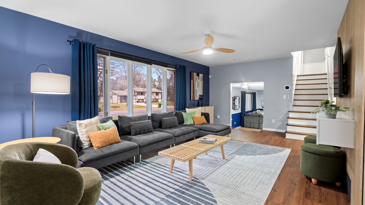 Photo of Livingroom in Brooklyn Park