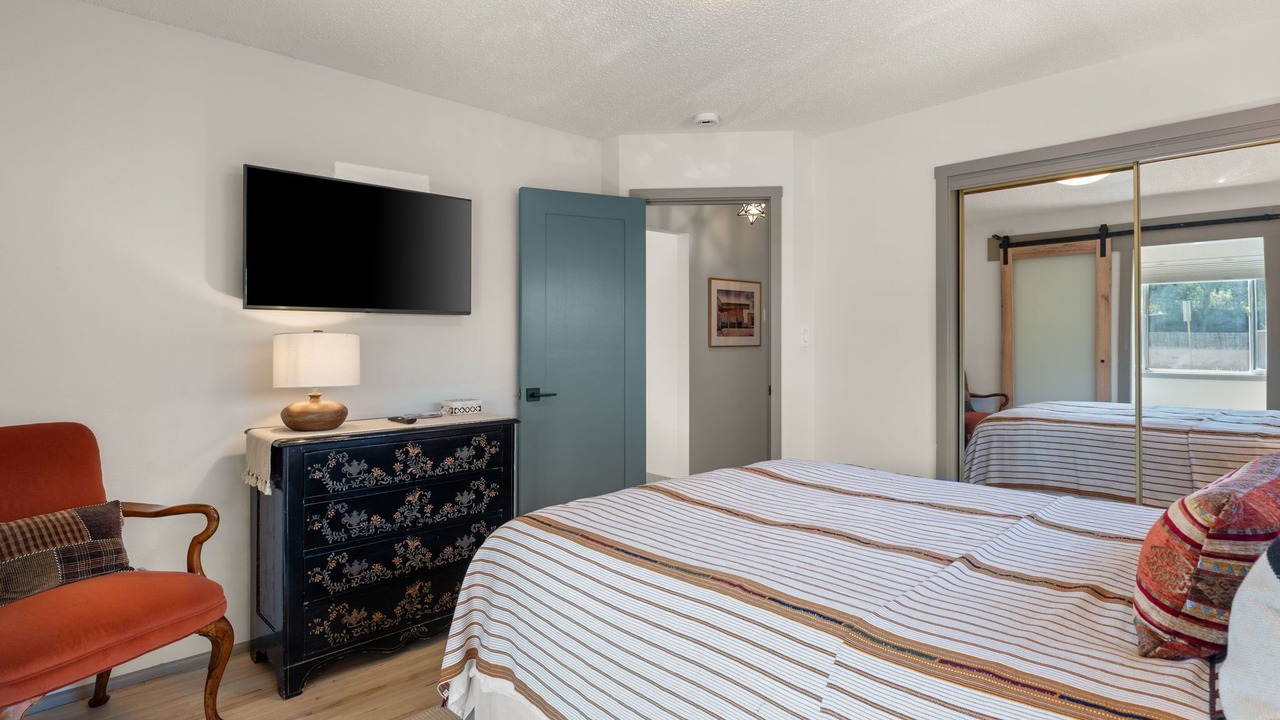 Photo of Bedroom in South Capitol