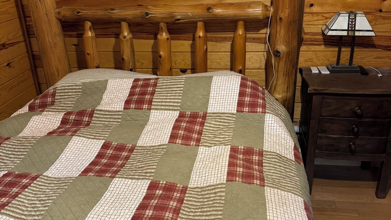 Photo of Bedroom in Spooner