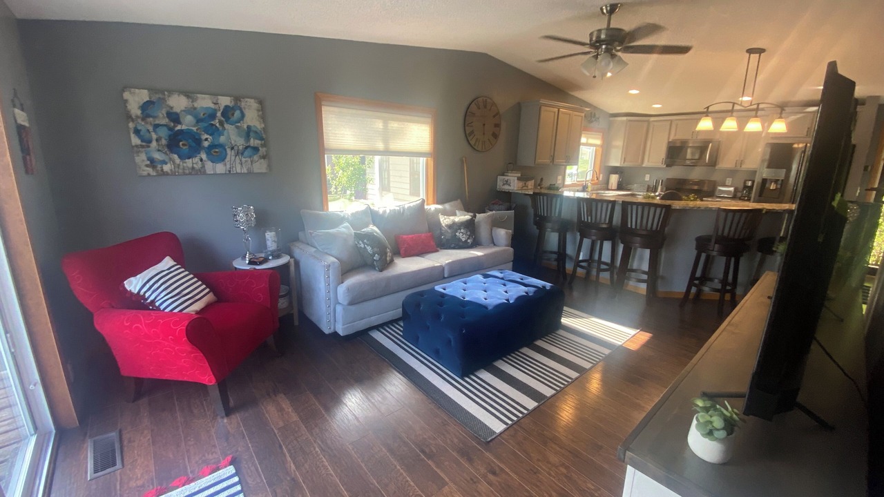 Photo of Livingroom in Meeker County