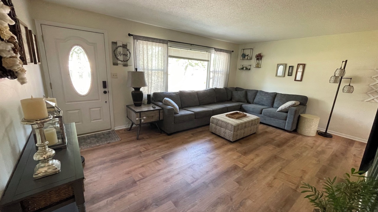 Photo of Livingroom in Menomonie