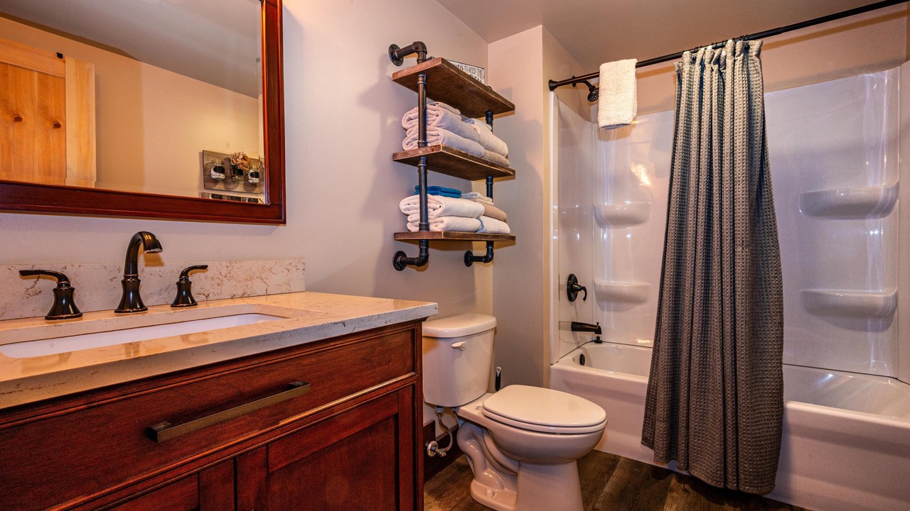 Photo of Bathroom in Helmsburg