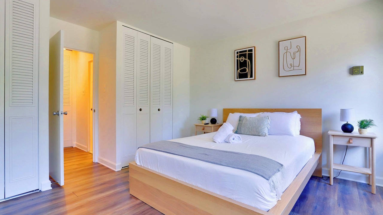 Photo of Bedroom in Clarendon