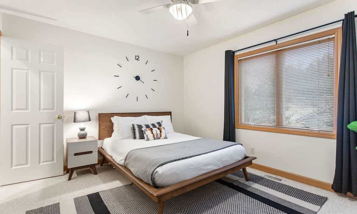 Photo of Bedroom in Ferrysburg