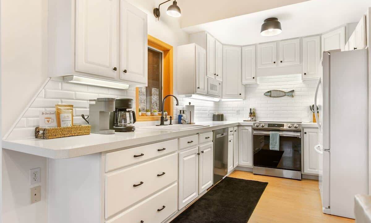 Photo of Kitchen in Ferrysburg