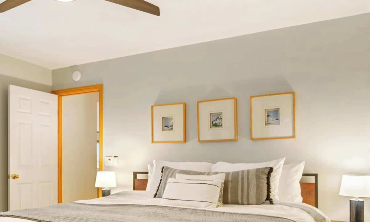 Photo of Bedroom in Ferrysburg