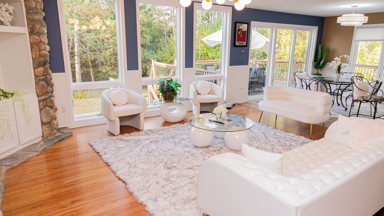 Photo of Livingroom in Hudson